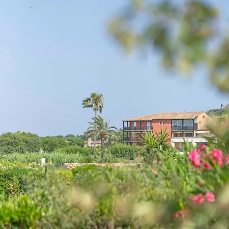 Lenoe, Lagoon Pool Apartmán